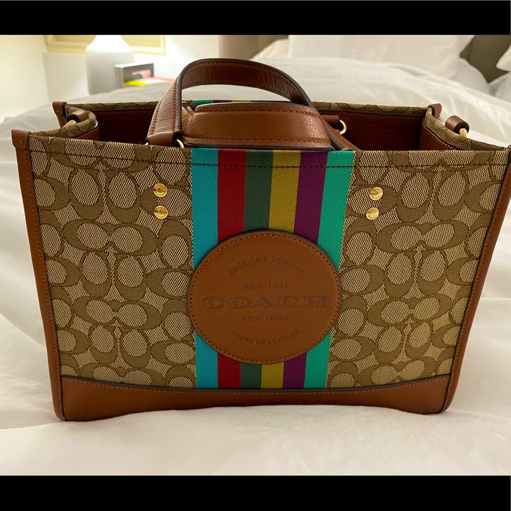 Coach Dempsey Tote 22. Great gently used condition.
